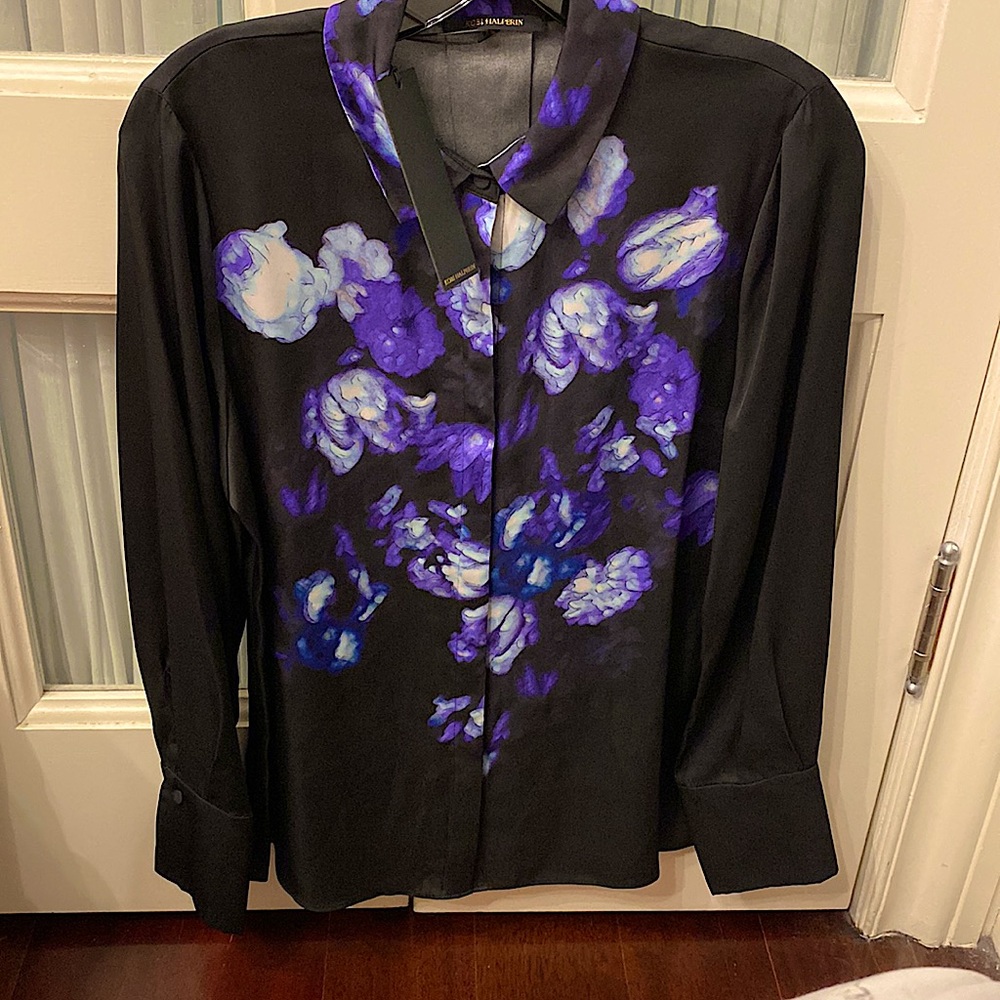 A beautiful KOBI HALPERIN shirt size medium brand new still has the tag on